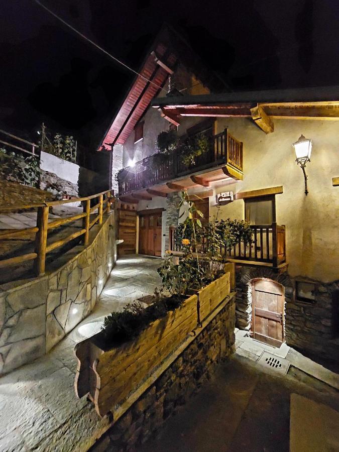 Appartamento Le Bourneau アオスタ エクステリア 写真